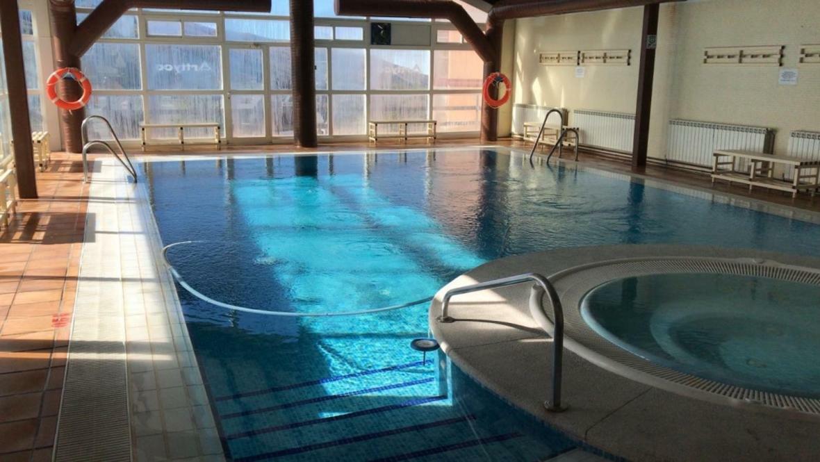 סיירה נבדה Apartamentos Sueno Nevado Con Piscina A Pie De Telesilla מראה חיצוני תמונה